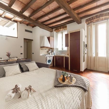 Appartamento Charme Milan-300M Dal Duomo Esterno foto