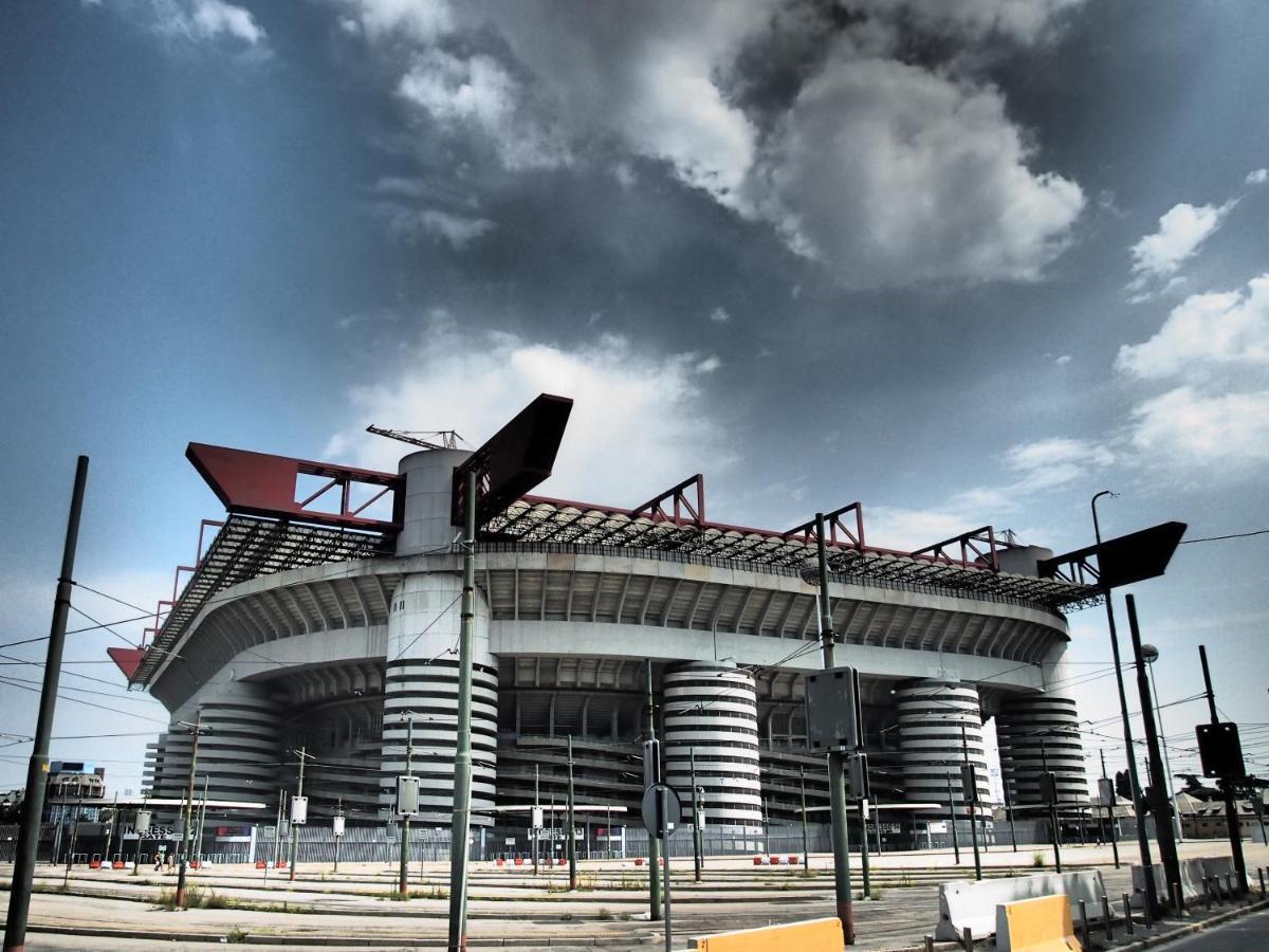 Appartamento Charme Milan-300M Dal Duomo Esterno foto