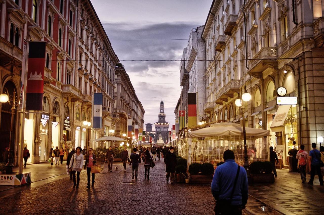 Appartamento Charme Milan-300M Dal Duomo Esterno foto