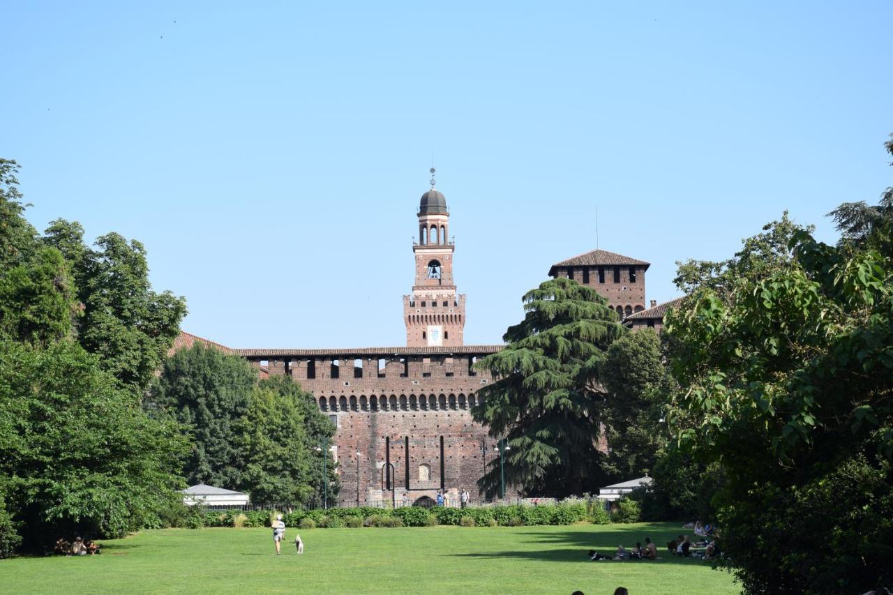 Appartamento Charme Milan-300M Dal Duomo Esterno foto